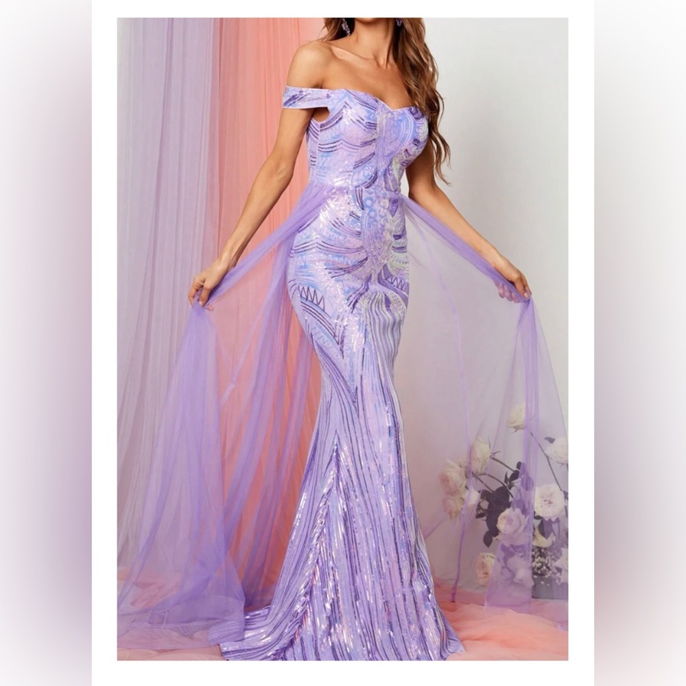 Faeriesty Maxi Sequin Dress Size Small NWT
